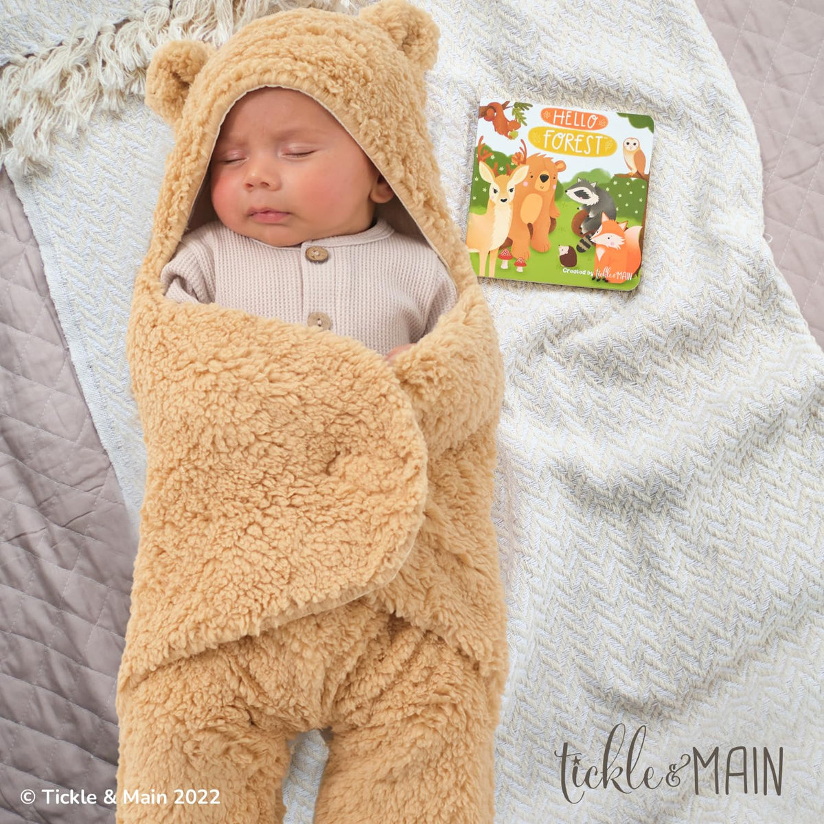 Sweet Bear Swaddle Blanket Newborn Gift Set with Storybook & Tree Rattle – Consulate X, view 6 of 6