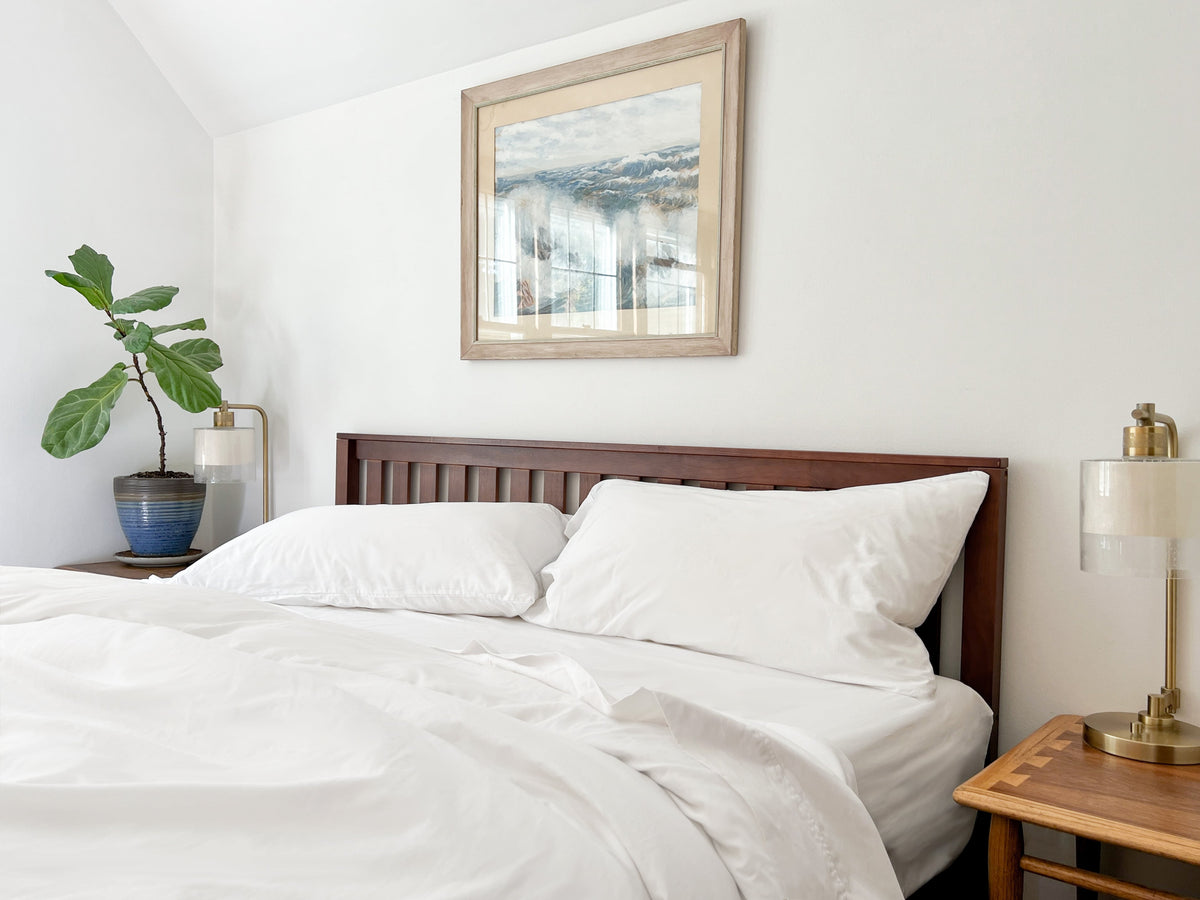 Organic Percale Bed Sheets Set – Consulate X, view 2 of 5